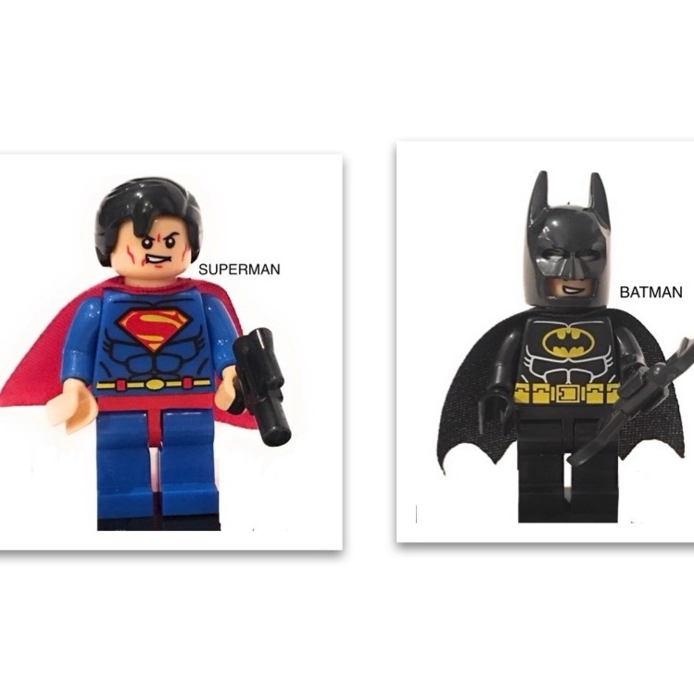 DC Comics Superheroes Minifigures set of 2 Minifigures 
—Batman
—Superman